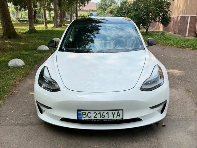 Белый Тесла Модель 3, объемом двигателя 0 л и пробегом 52 тыс. км за 21000 $, фото 6 на Automoto.ua