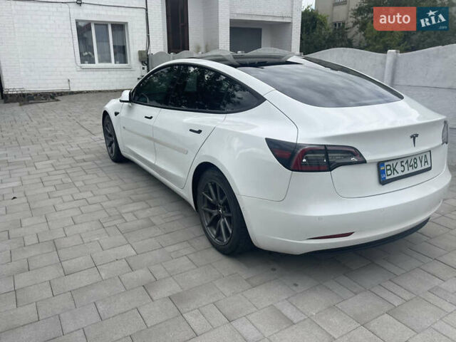 Белый Тесла Модель 3, объемом двигателя 0 л и пробегом 73 тыс. км за 19100 $, фото 14 на Automoto.ua