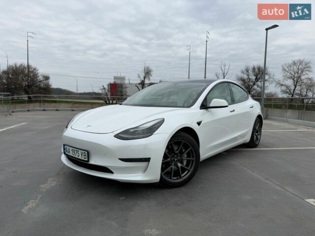 Білий Тесла Модель 3, об'ємом двигуна 0 л та пробігом 81 тис. км за 17500 $, фото 1 на Automoto.ua