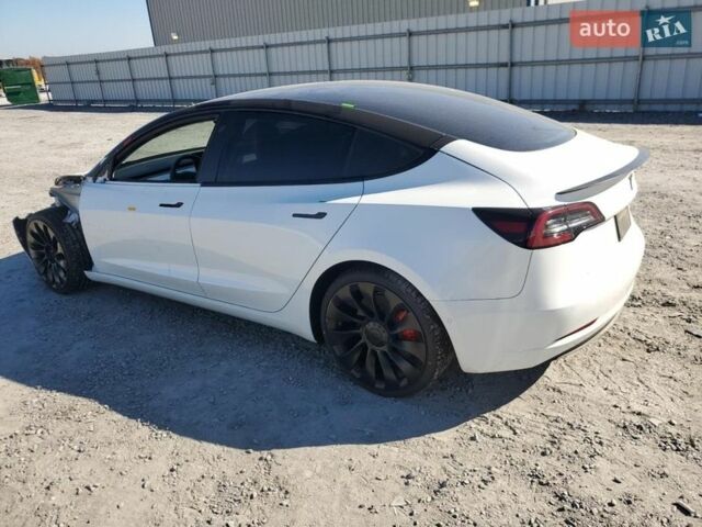 Белый Тесла Модель 3, объемом двигателя 0 л и пробегом 69 тыс. км за 5900 $, фото 1 на Automoto.ua