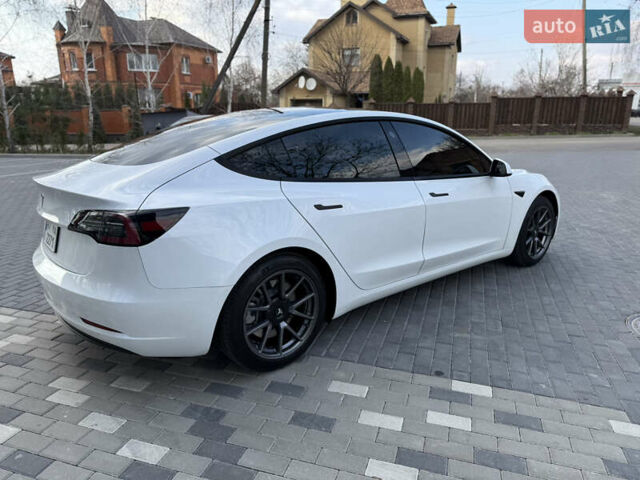 Белый Тесла Модель 3, объемом двигателя 0 л и пробегом 37 тыс. км за 19999 $, фото 52 на Automoto.ua