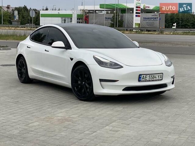 Білий Тесла Модель 3, об'ємом двигуна 0 л та пробігом 91 тис. км за 18500 $, фото 24 на Automoto.ua