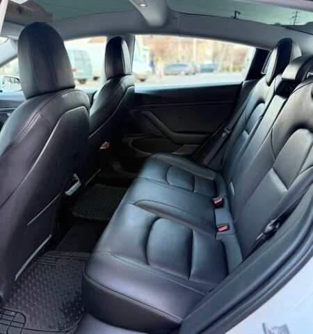 Белый Тесла Модель 3, объемом двигателя 0 л и пробегом 114 тыс. км за 20900 $, фото 30 на Automoto.ua