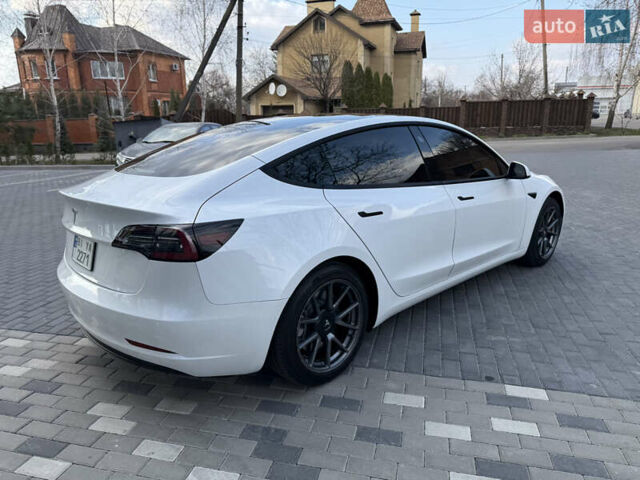 Белый Тесла Модель 3, объемом двигателя 0 л и пробегом 37 тыс. км за 19999 $, фото 51 на Automoto.ua