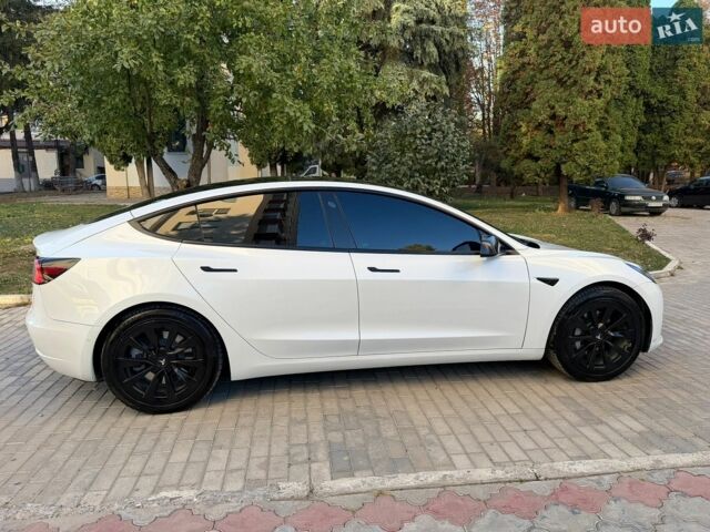 Білий Тесла Модель 3, об'ємом двигуна 0 л та пробігом 75 тис. км за 20500 $, фото 14 на Automoto.ua