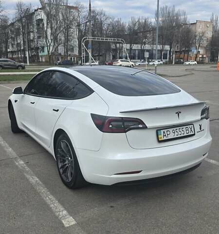 Белый Тесла Модель 3, объемом двигателя 0 л и пробегом 29 тыс. км за 24999 $, фото 2 на Automoto.ua