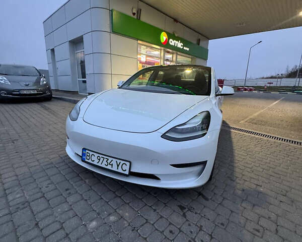 Белый Тесла Модель 3, объемом двигателя 0 л и пробегом 91 тыс. км за 22100 $, фото 20 на Automoto.ua
