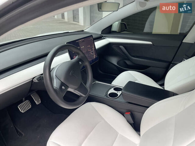 Тесла Модель 3 2021 у Дніпро (Дніпропетровську) на Automoto.ua Білий Тесла Модель 3, об'ємом двигуна 0 л та пробігом 37 тис. км за 18900 $, фото 12 на Automoto.ua