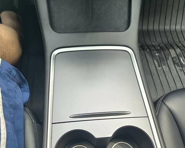 Белый Тесла Модель 3, объемом двигателя 0 л и пробегом 55 тыс. км за 17650 $, фото 18 на Automoto.ua