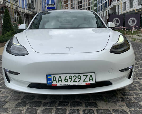 Белый Тесла Модель 3, объемом двигателя 0 л и пробегом 49 тыс. км за 18000 $, фото 12 на Automoto.ua