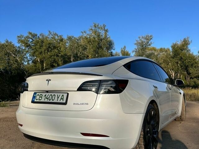 Белый Тесла Модель 3, объемом двигателя 0 л и пробегом 90 тыс. км за 22699 $, фото 16 на Automoto.ua