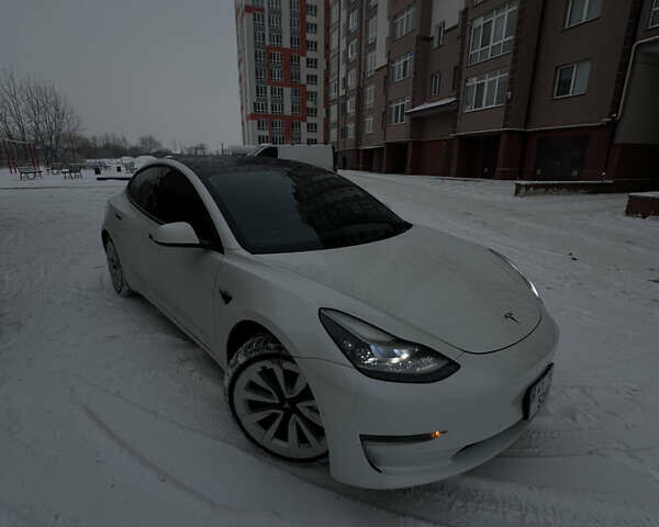 Білий Тесла Модель 3, об'ємом двигуна 0 л та пробігом 119 тис. км за 24999 $, фото 10 на Automoto.ua