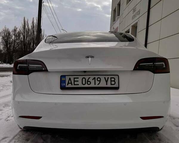 Білий Тесла Модель 3, об'ємом двигуна 0 л та пробігом 205 тис. км за 17500 $, фото 10 на Automoto.ua