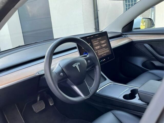 Білий Тесла Модель 3, об'ємом двигуна 0 л та пробігом 115 тис. км за 12200 $, фото 19 на Automoto.ua