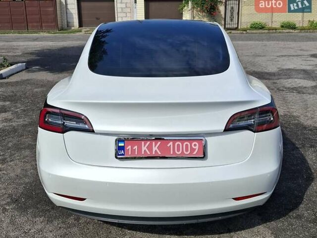 Белый Тесла Модель 3, объемом двигателя 0 л и пробегом 105 тыс. км за 20800 $, фото 14 на Automoto.ua