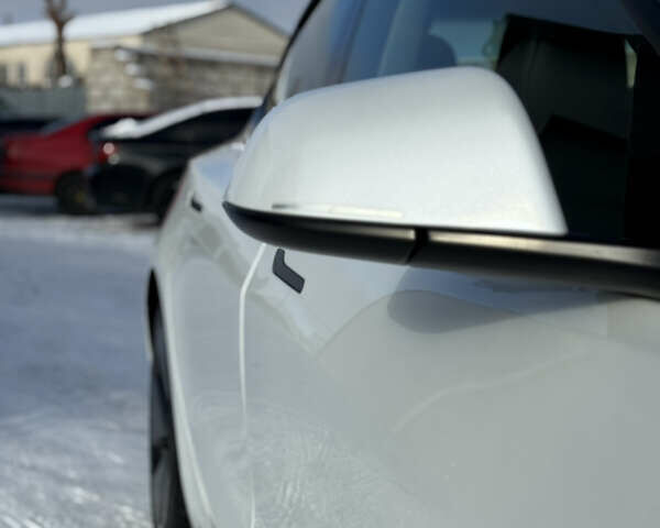 Білий Тесла Модель 3, об'ємом двигуна 0 л та пробігом 114 тис. км за 19500 $, фото 16 на Automoto.ua