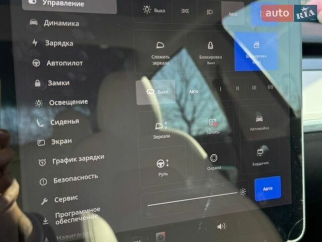 Белый Тесла Модель 3, объемом двигателя 0 л и пробегом 90 тыс. км за 17600 $, фото 22 на Automoto.ua