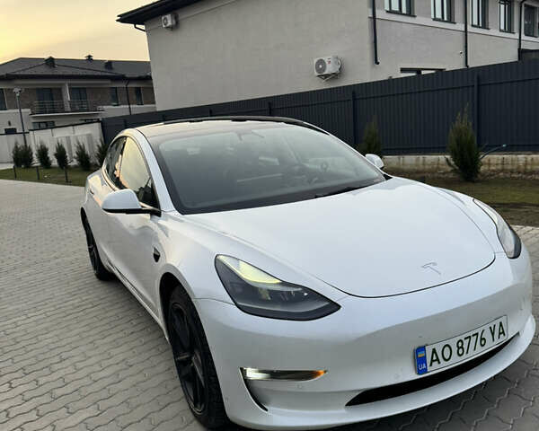 Белый Тесла Модель 3, объемом двигателя 0 л и пробегом 230 тыс. км за 18300 $, фото 7 на Automoto.ua