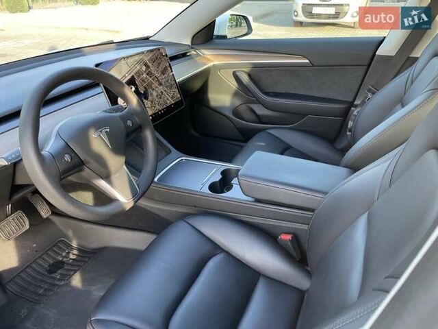 Білий Тесла Модель 3, об'ємом двигуна 0 л та пробігом 37 тис. км за 22500 $, фото 11 на Automoto.ua
