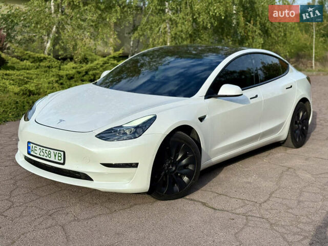 Белый Тесла Модель 3, объемом двигателя 0 л и пробегом 67 тыс. км за 22000 $, фото 18 на Automoto.ua