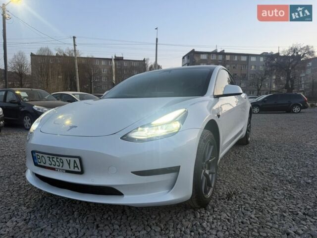 Белый Тесла Модель 3, объемом двигателя 0 л и пробегом 85 тыс. км за 17500 $, фото 1 на Automoto.ua