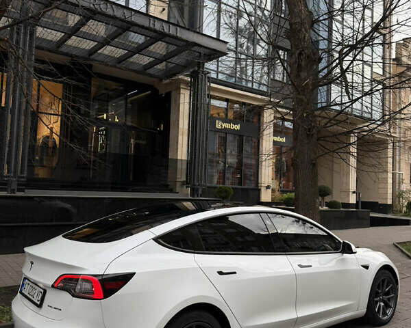 Білий Тесла Модель 3, об'ємом двигуна 0 л та пробігом 146 тис. км за 23500 $, фото 12 на Automoto.ua