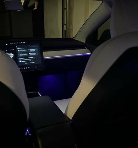 Тесла Модель 3 2021 у Києві на Automoto.ua Білий Тесла Модель 3, об'ємом двигуна 0 л та пробігом 78 тис. км за 22500 $, фото 5 на Automoto.ua