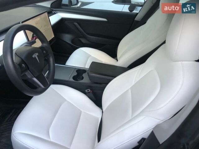 Белый Тесла Модель 3, объемом двигателя 0 л и пробегом 92 тыс. км за 19000 $, фото 6 на Automoto.ua
