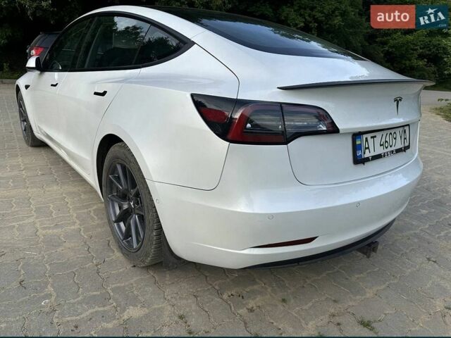 Белый Тесла Модель 3, объемом двигателя 0 л и пробегом 155 тыс. км за 11900 $, фото 3 на Automoto.ua