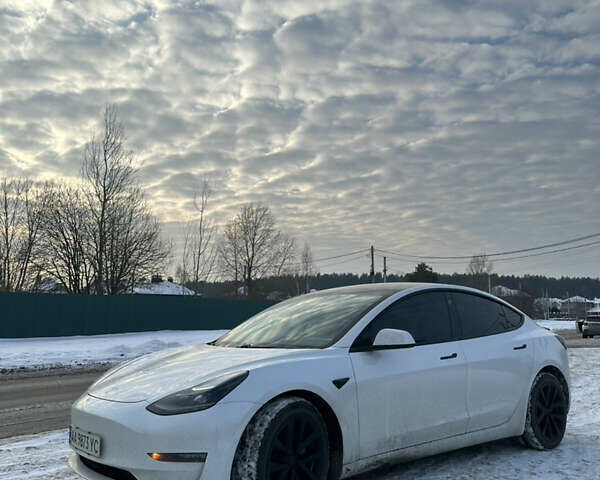 Білий Тесла Модель 3, об'ємом двигуна 0 л та пробігом 110 тис. км за 18900 $, фото 5 на Automoto.ua