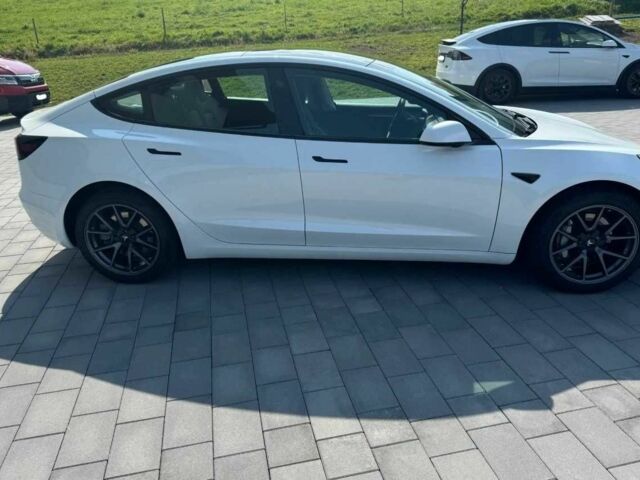 Белый Тесла Модель 3, объемом двигателя 0 л и пробегом 56 тыс. км за 12600 $, фото 13 на Automoto.ua