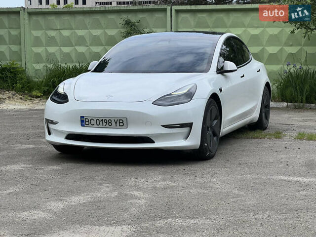 Білий Тесла Модель 3, об'ємом двигуна 0 л та пробігом 80 тис. км за 17390 $, фото 1 на Automoto.ua
