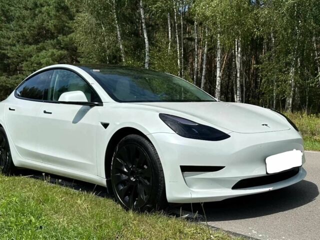 Білий Тесла Модель 3, об'ємом двигуна 0 л та пробігом 72 тис. км за 15300 $, фото 2 на Automoto.ua