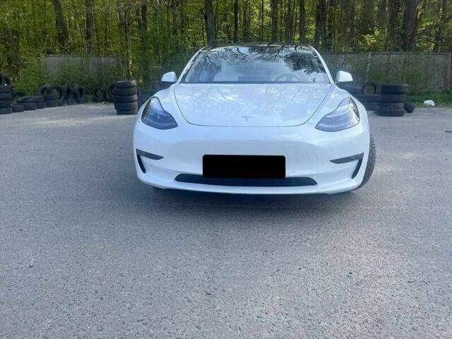 Белый Тесла Модель 3, объемом двигателя 0 л и пробегом 73 тыс. км за 14999 $, фото 2 на Automoto.ua