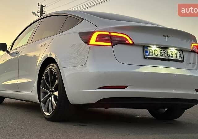 Білий Тесла Модель 3, об'ємом двигуна 0 л та пробігом 35 тис. км за 21999 $, фото 35 на Automoto.ua