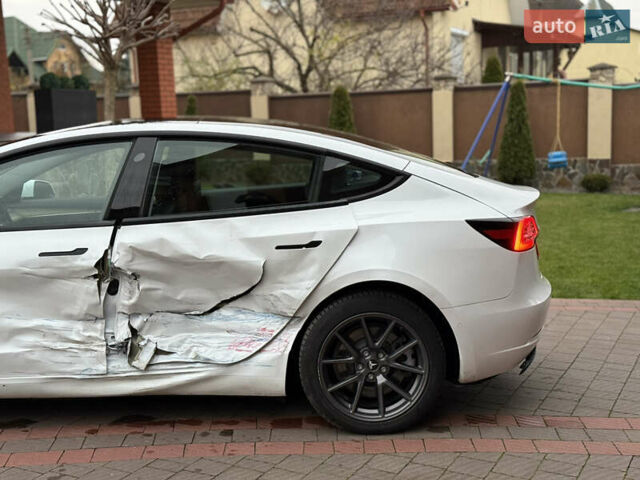 Білий Тесла Модель 3, об'ємом двигуна 0 л та пробігом 166 тис. км за 14900 $, фото 18 на Automoto.ua