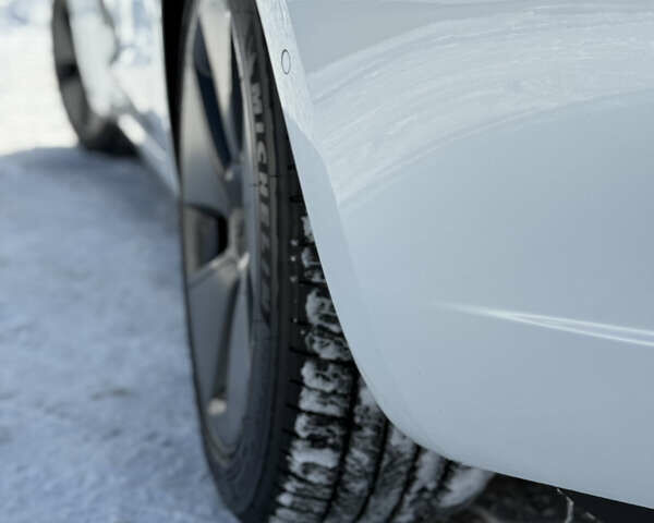 Білий Тесла Модель 3, об'ємом двигуна 0 л та пробігом 114 тис. км за 19500 $, фото 22 на Automoto.ua