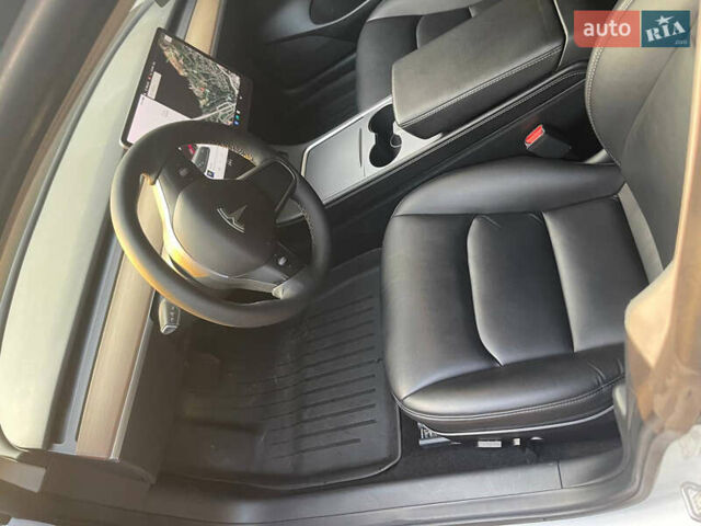 Тесла Модель 3 2021 в Днепре (Днепропетровске) на Automoto.ua Белый Тесла Модель 3, объемом двигателя 0 л и пробегом 131 тыс. км за 21500 $, фото 17 на Automoto.ua