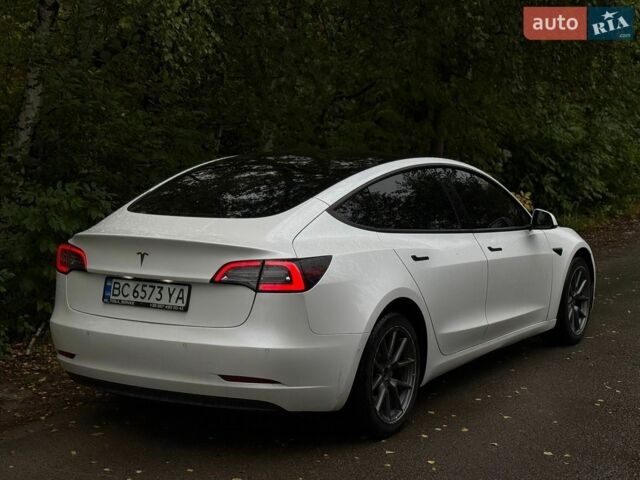 Белый Тесла Модель 3, объемом двигателя 0 л и пробегом 109 тыс. км за 15500 $, фото 4 на Automoto.ua
