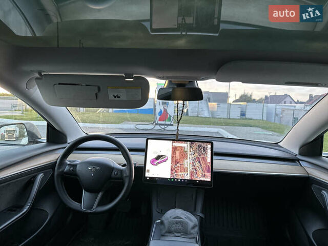Білий Тесла Модель 3, об'ємом двигуна 0 л та пробігом 90 тис. км за 18500 $, фото 4 на Automoto.ua