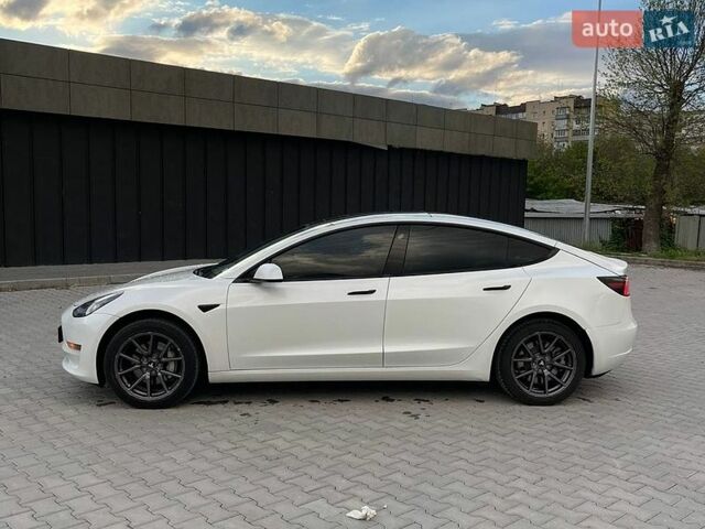 Белый Тесла Модель 3, объемом двигателя 0 л и пробегом 264 тыс. км за 14800 $, фото 11 на Automoto.ua