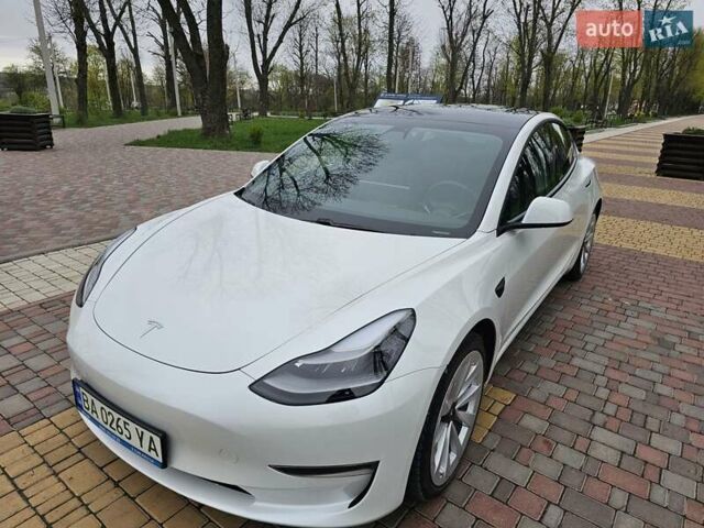 Білий Тесла Модель 3, об'ємом двигуна 0 л та пробігом 25 тис. км за 29000 $, фото 2 на Automoto.ua
