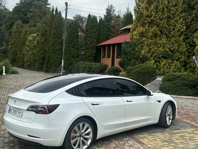 Білий Тесла Модель 3, об'ємом двигуна 0 л та пробігом 85 тис. км за 22000 $, фото 3 на Automoto.ua