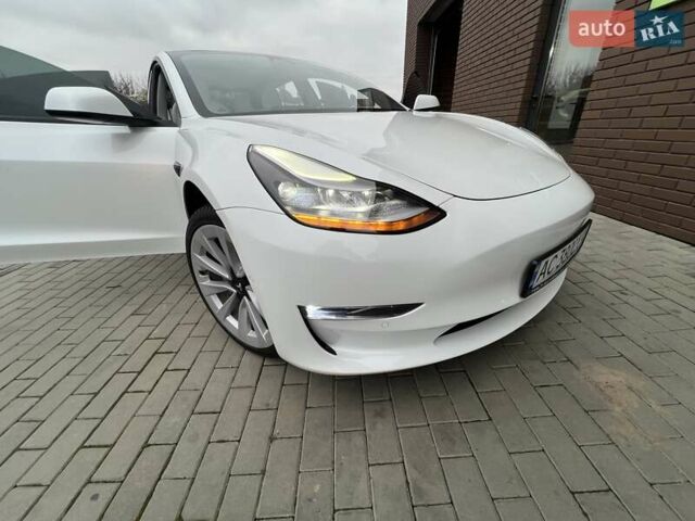 Белый Тесла Модель 3, объемом двигателя 0 л и пробегом 74 тыс. км за 21999 $, фото 14 на Automoto.ua