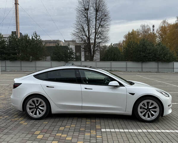 Белый Тесла Модель 3, объемом двигателя 0 л и пробегом 98 тыс. км за 19000 $, фото 7 на Automoto.ua