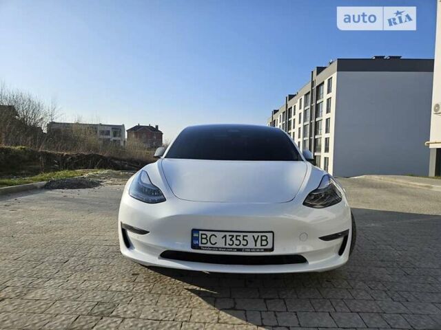 Белый Тесла Модель 3, объемом двигателя 0 л и пробегом 35 тыс. км за 22500 $, фото 2 на Automoto.ua