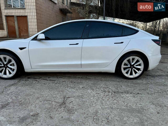 Белый Тесла Модель 3, объемом двигателя 0 л и пробегом 89 тыс. км за 21000 $, фото 6 на Automoto.ua