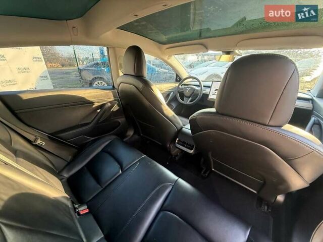 Білий Тесла Модель 3, об'ємом двигуна 0 л та пробігом 200 тис. км за 13300 $, фото 16 на Automoto.ua