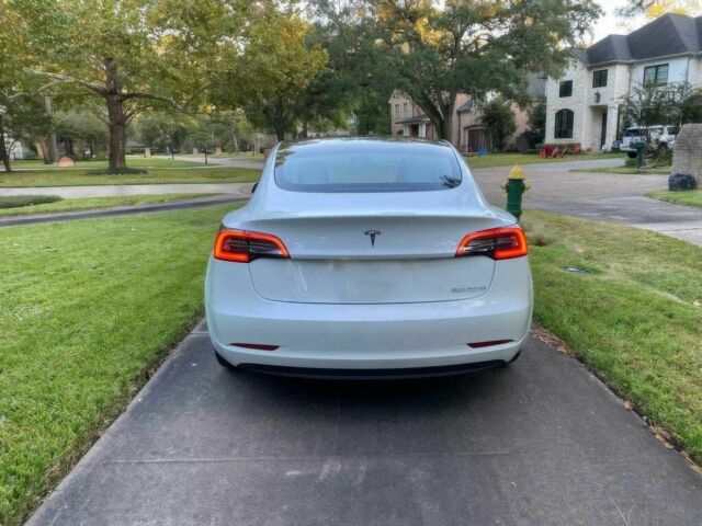 Білий Тесла Модель 3, об'ємом двигуна 0 л та пробігом 24 тис. км за 11900 $, фото 5 на Automoto.ua