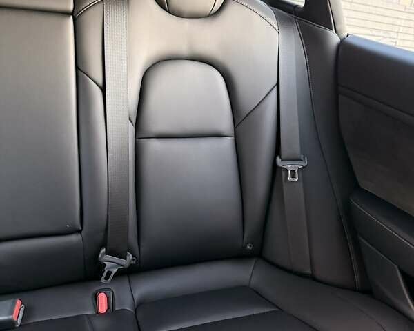 Белый Тесла Модель 3, объемом двигателя 0 л и пробегом 266 тыс. км за 13900 $, фото 11 на Automoto.ua